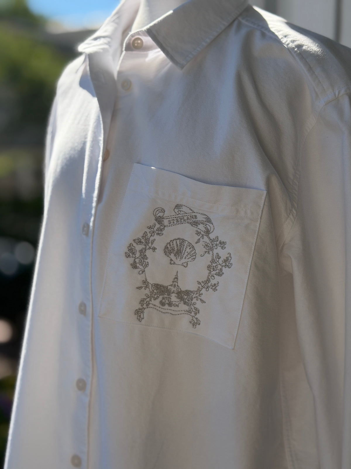 The Crest Oxford (White)