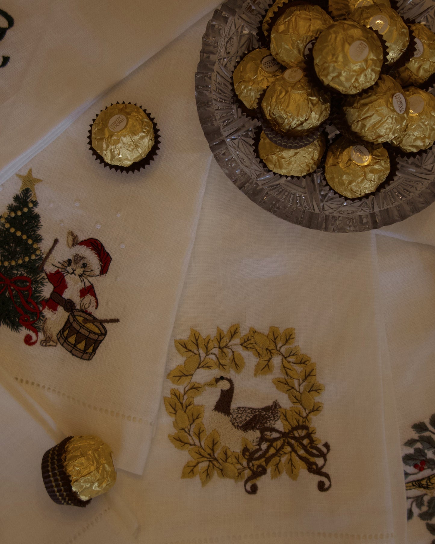 The Twelve Days of Christmas Table Linens