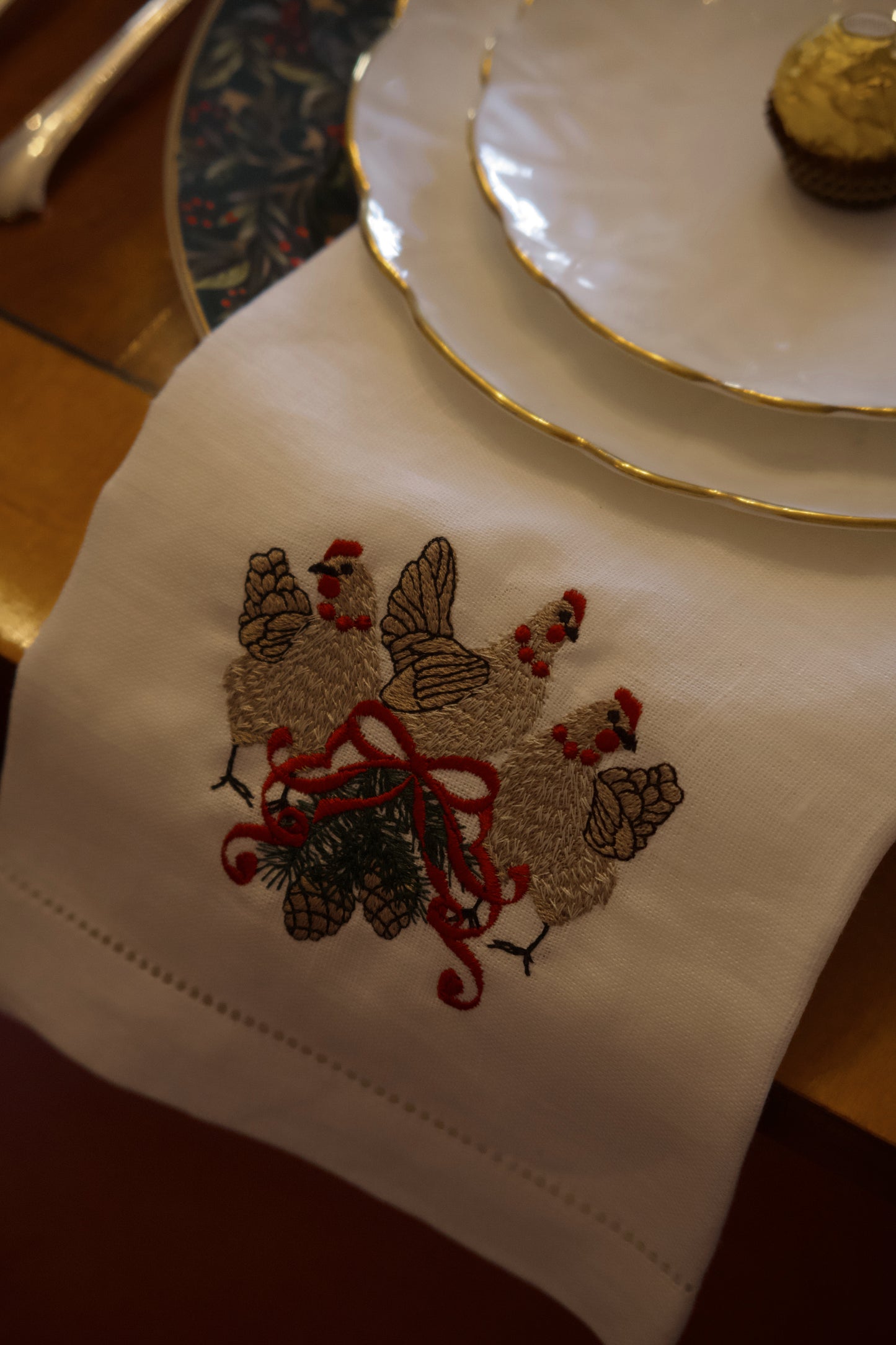 The Twelve Days of Christmas Table Linens
