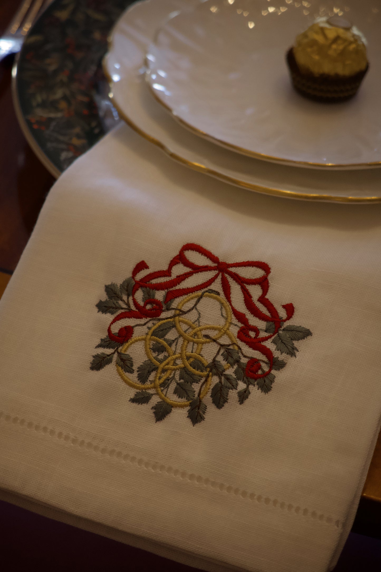 The Twelve Days of Christmas Table Linens