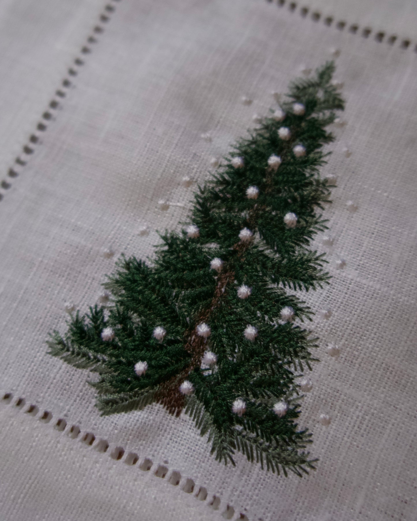 The Tree Table Linen