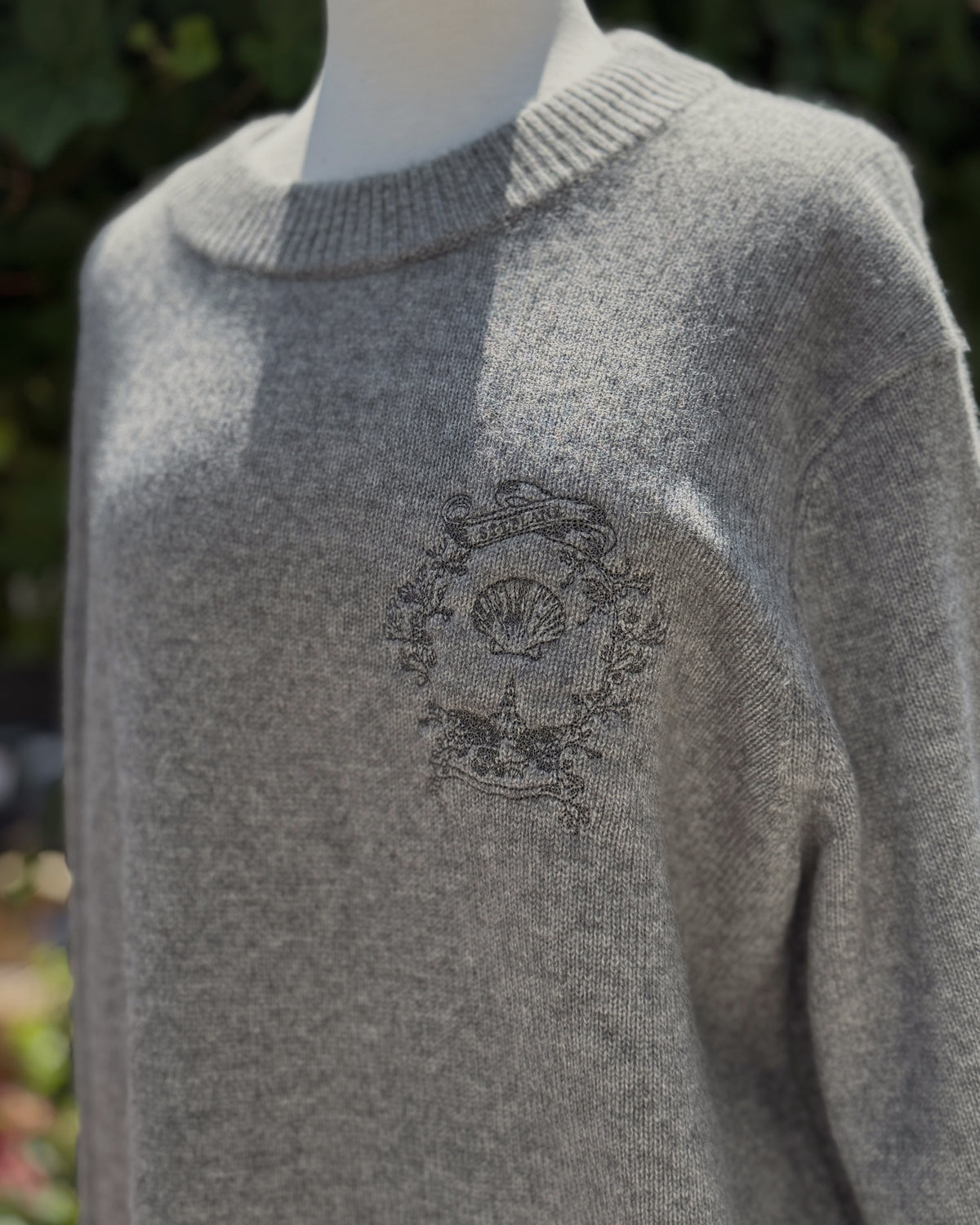The Crest Crew (Grey)